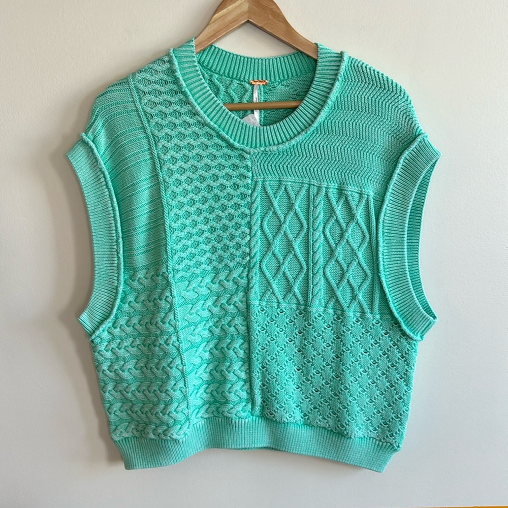 Free People Take the Plunge Vest NWT - Picture 3 of 5